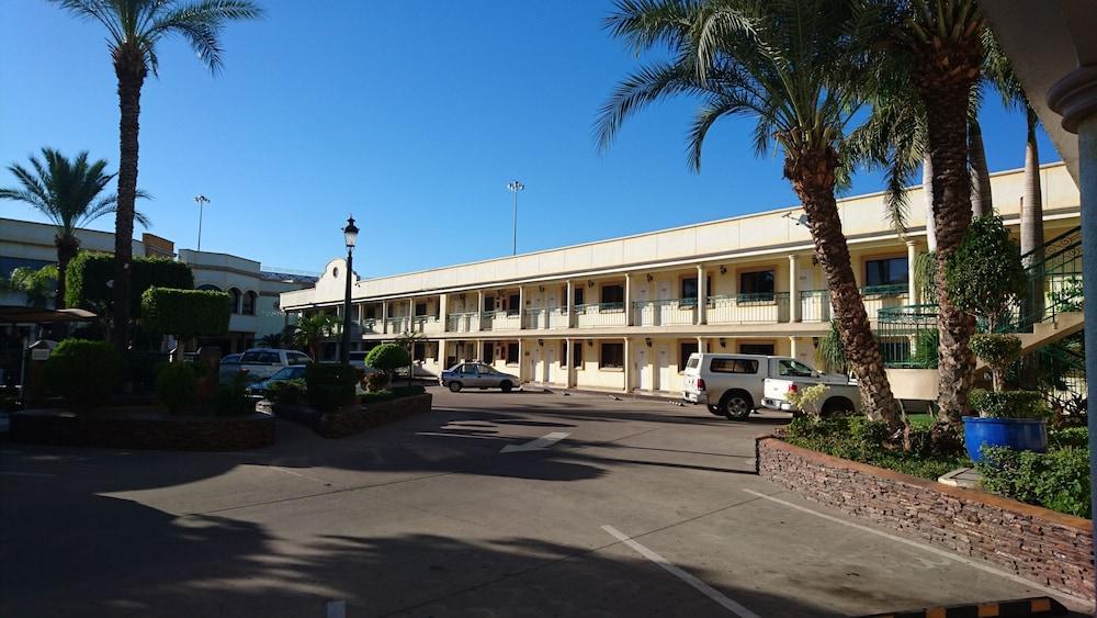 Hotel San Sebastian Hermosillo Bagian luar foto