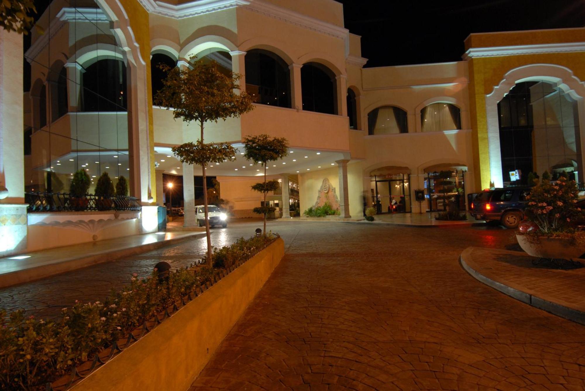 Hotel San Sebastian Hermosillo Bagian luar foto