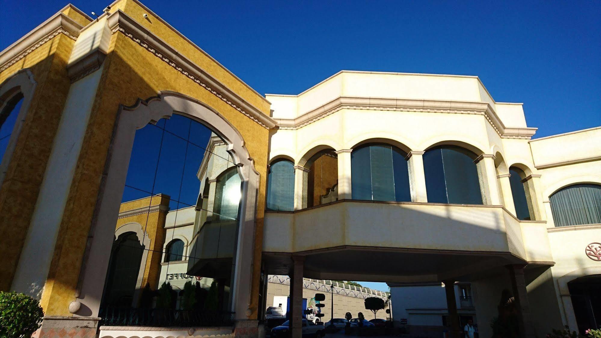 Hotel San Sebastian Hermosillo Bagian luar foto