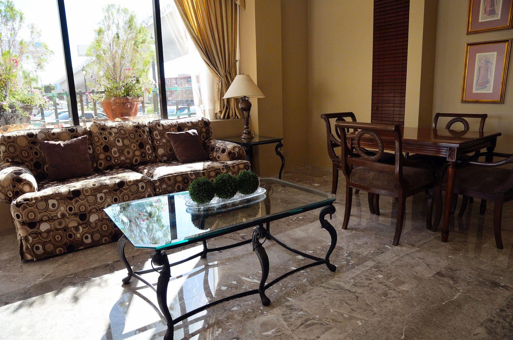 Hotel San Sebastian Hermosillo Bagian luar foto
